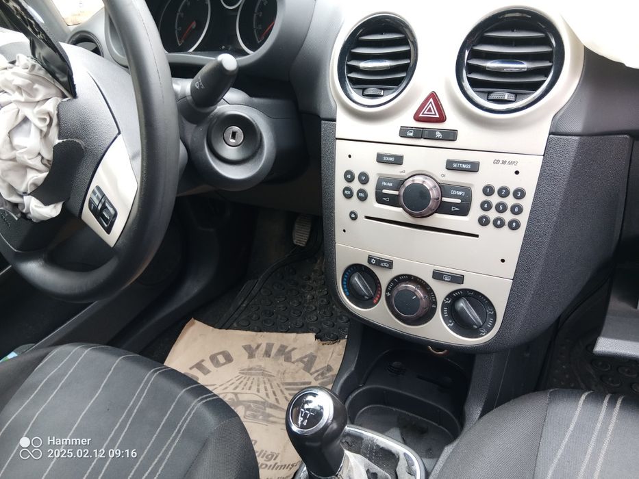 Продавам opel corsa d 1.2 бензин на части