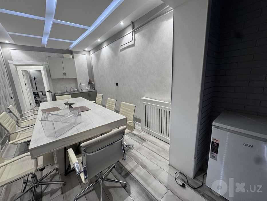 Сдам 110 м² Офис в Аренду. Айбек. ЦУМ. Гостиница Россия. Мирабадский!