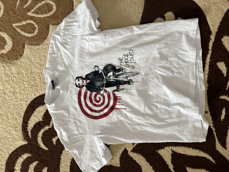 Tricou Bershka oversized Saw