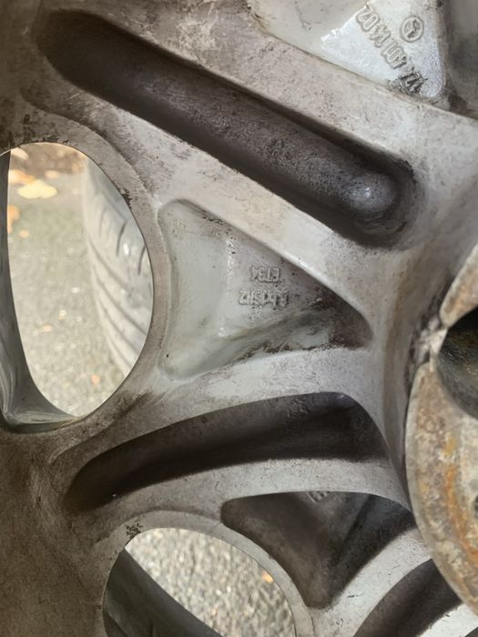 Jante Mercedes w124.si anvelope vara Continental