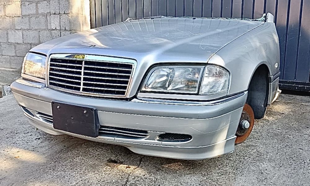 Мерседес  W202 на разбор из Японии.