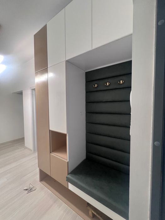 Продается Мебель прихожая