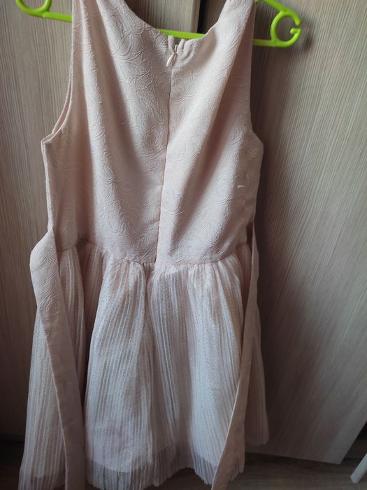 Продаю платье на девочку