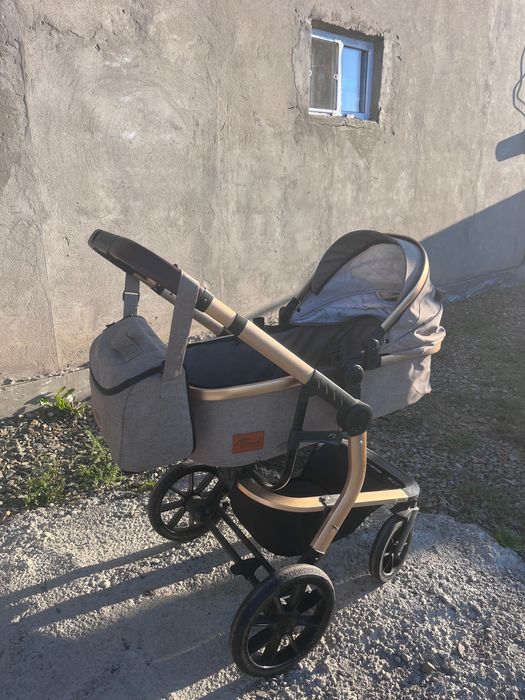Коляска в идеальном состоянии