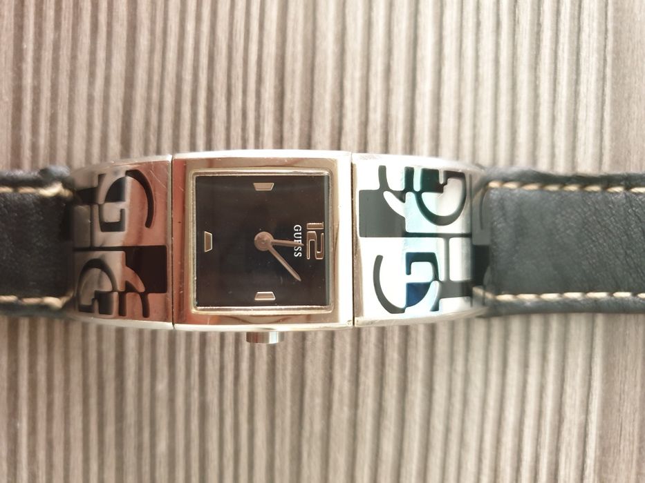 Дамски Часовник Guess оригинален