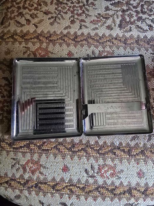 Стара руска табакера.