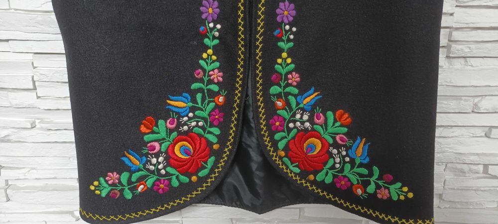 Vesta Traditionala / Costum popular