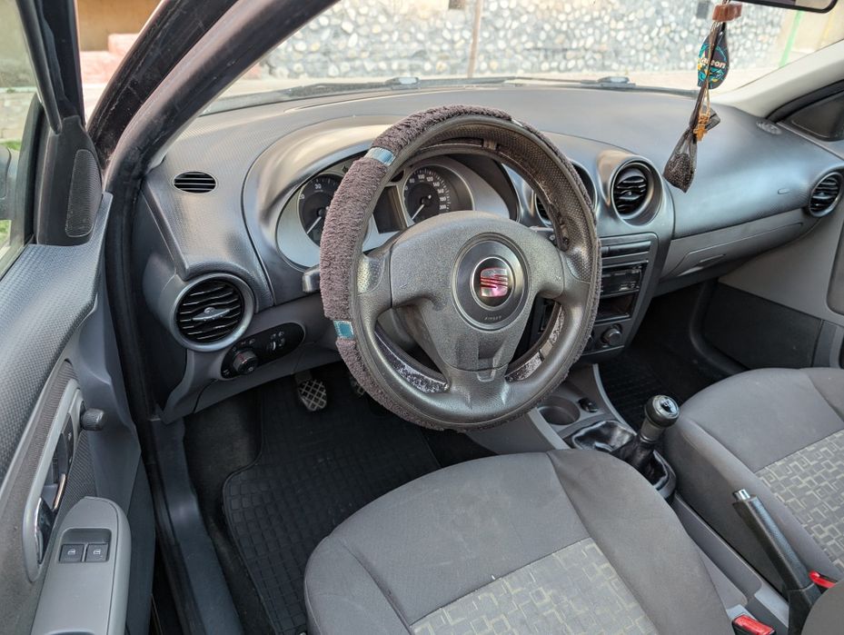 Vând Seat Ibiza 2009