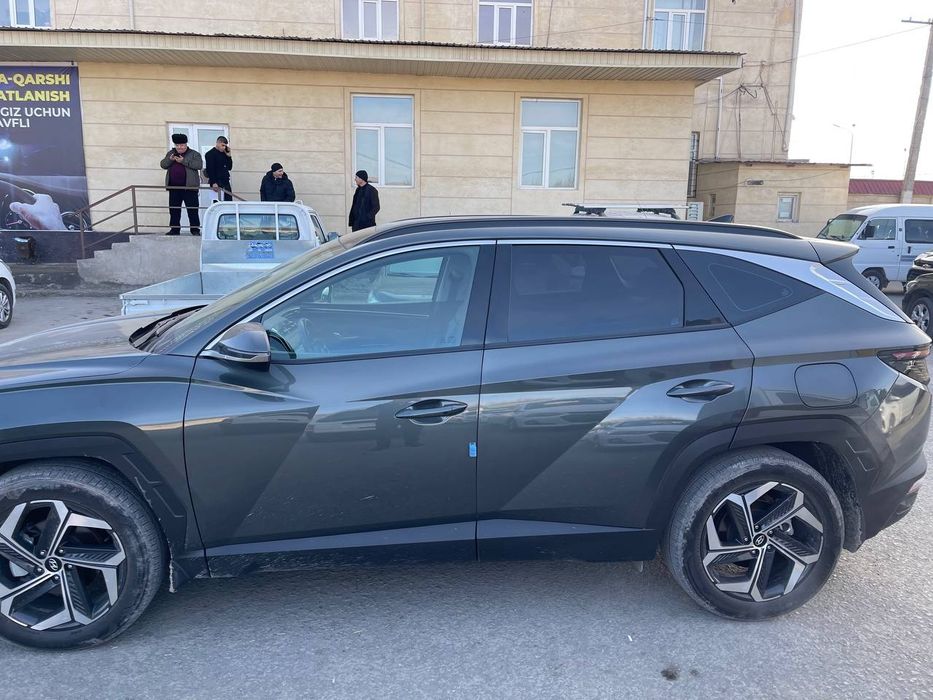 Hyundai Tucson 4x4 sotiladi