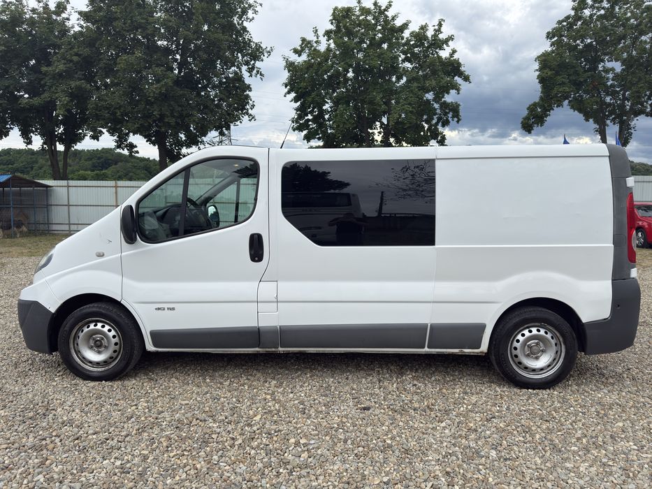 RENAULT Trafic 2013 — imagine 3