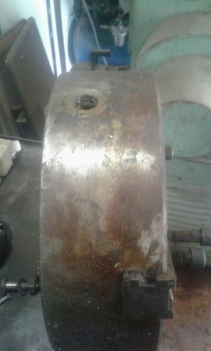 Патрон токарный новый 100