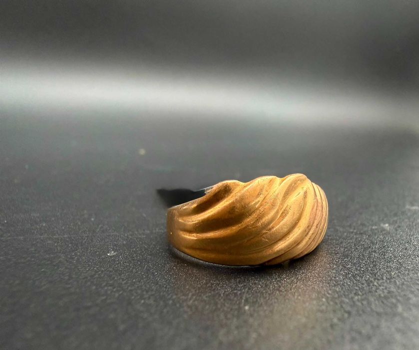 Dracula Amanet: Inel de Aur, 4.15gr/18k.