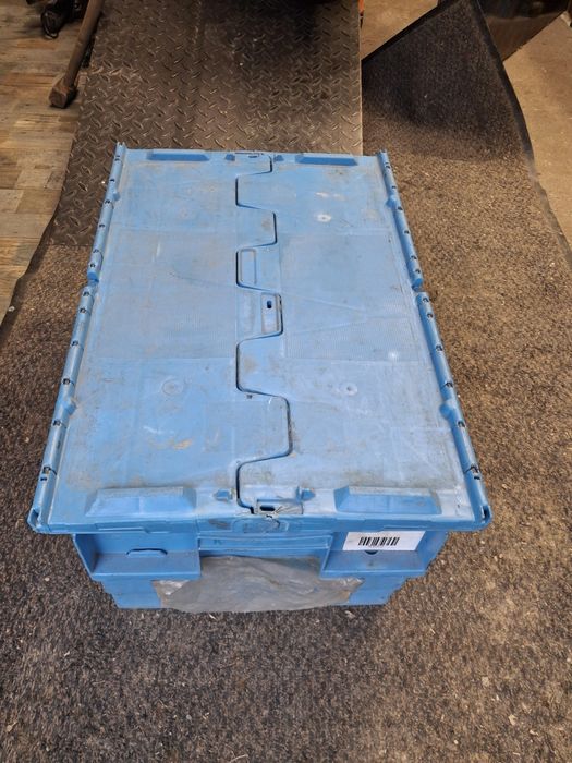 Транспортни кутий