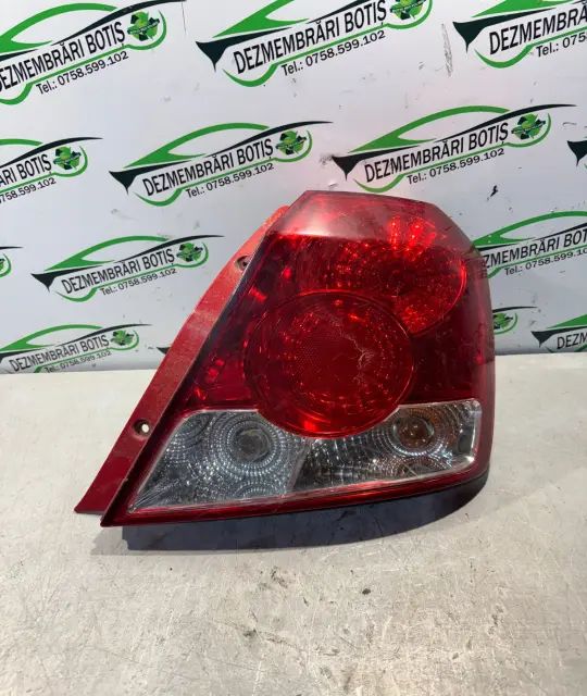 Lampa / Tripla stop dreapta pe aripa Chevrolet Aveo 2006