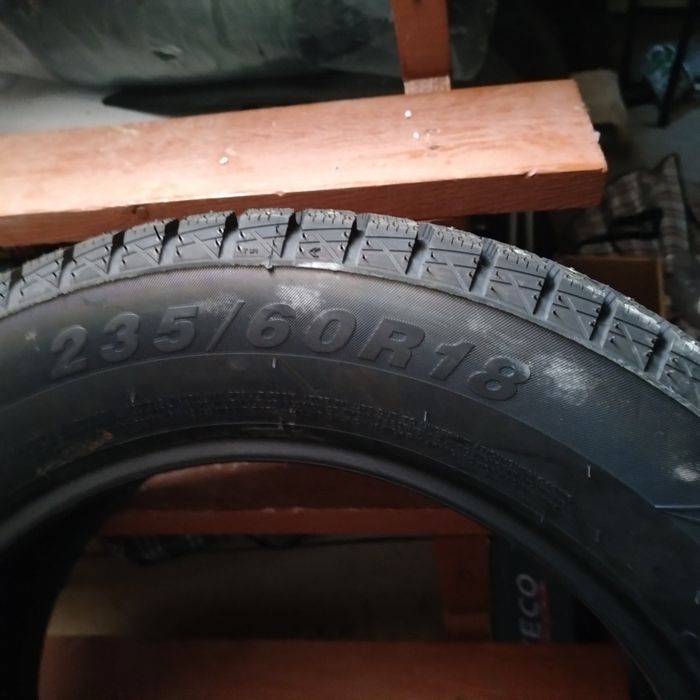 Продам новый шины