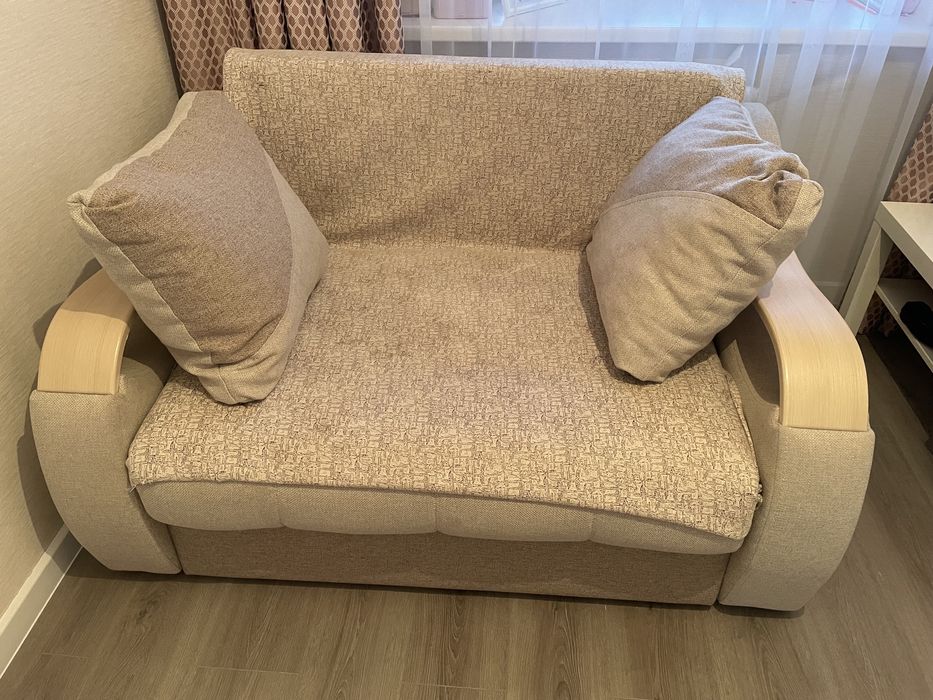 Продам 2 дивана