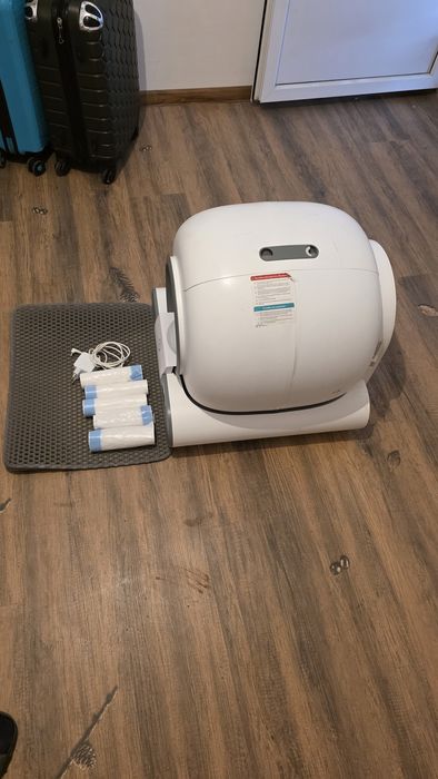 Litieră automată pentru pisici – curățare automată