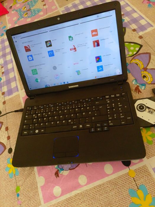 Oferta! Laptop la preț de Tabletă!300 Lei
