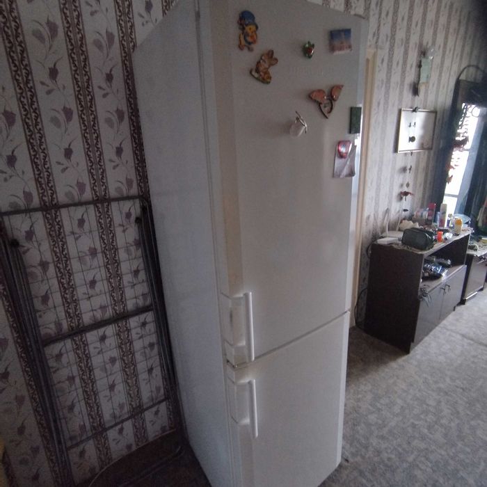 Хладилник Либхер 180 см
