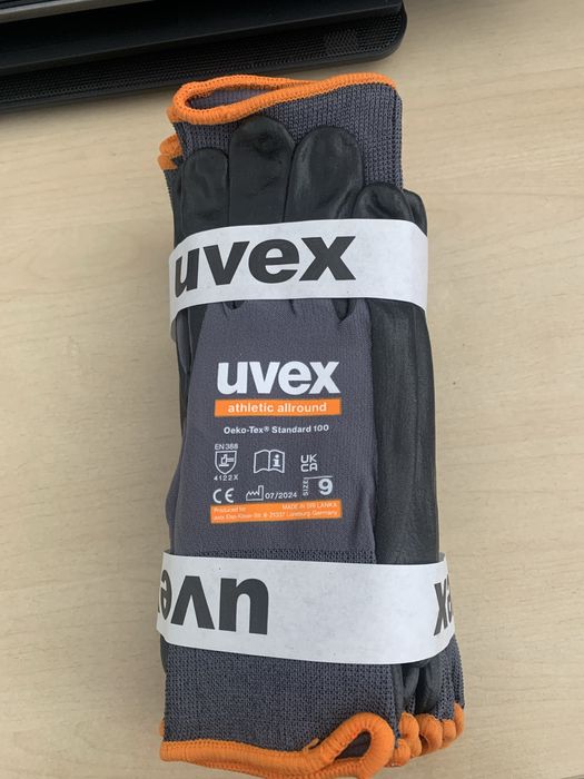 Перчатки защитные UVEX