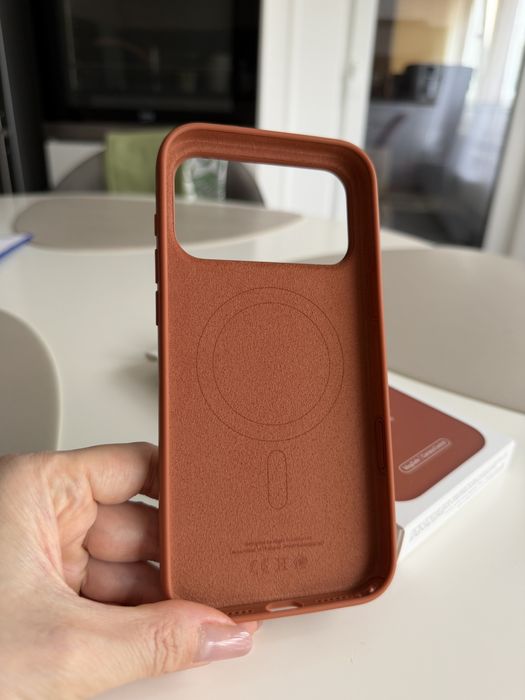 Husa silicon Apple Iphone 17 Pro Max Terra Cotta