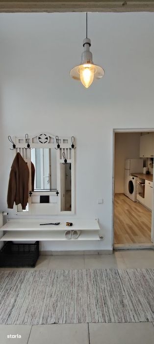 Casă cu 3 dormitoare, 3 bai de închiriat