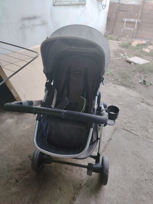 Продам коляску двух ярусную