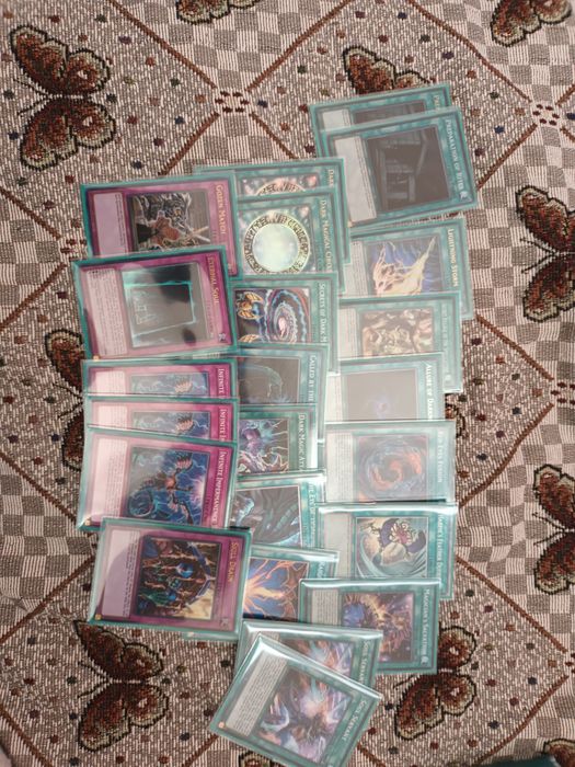 Yu-gi-oh  Dark magician deck!