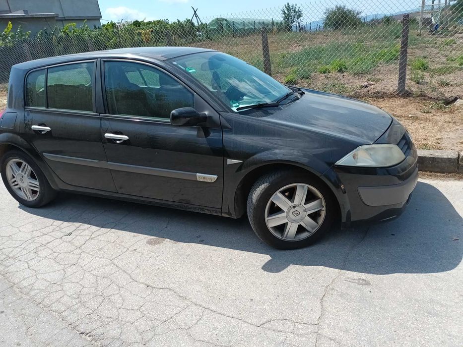 Продавам рено меган