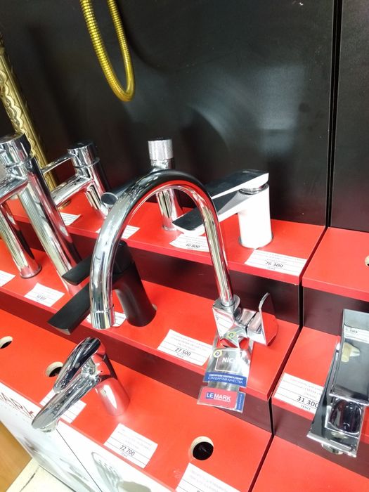 Смеситель кухонный Lemark