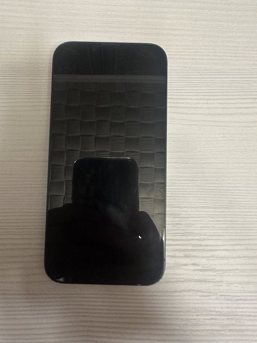 Срочно продам İphone 13
