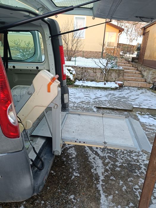 Lift hidraulic auto pers handicap