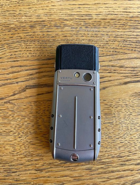 Vertu Ascent Ti Titanium