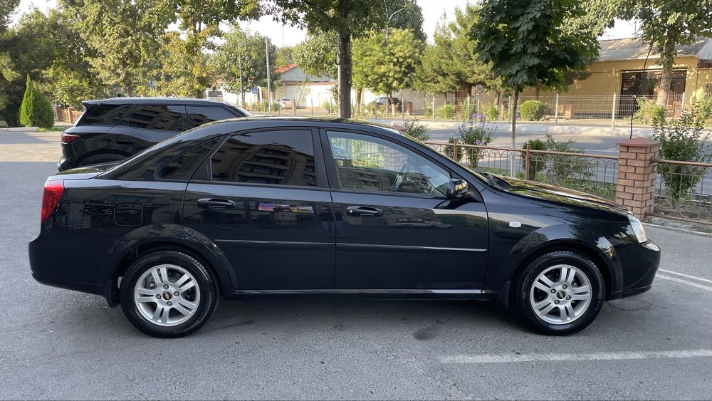 Lasetti 1.8 Qora