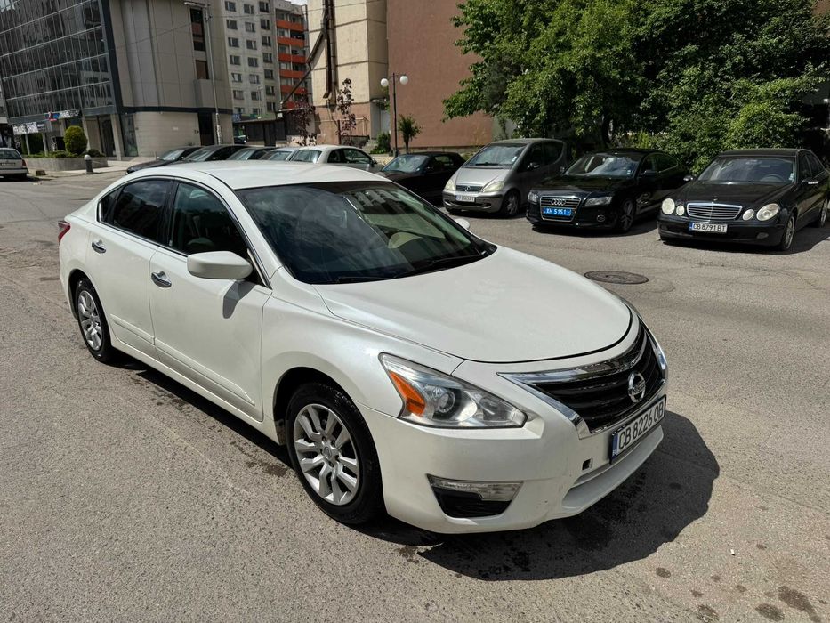 Nissan Altima 2015 - €4150