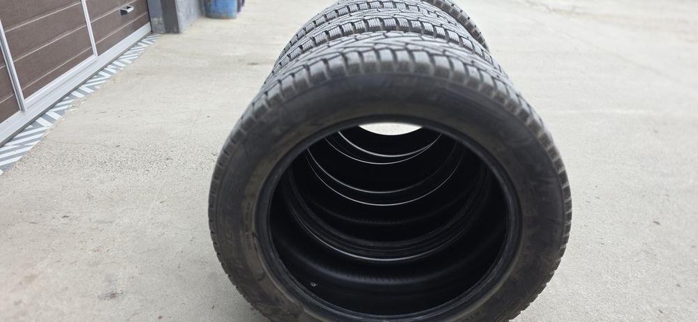 Шины зимние шипованные