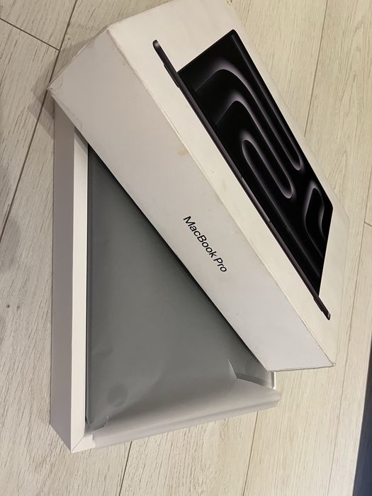 MacBook M4 PRO, 10 CPU/GPU, 512 SSD