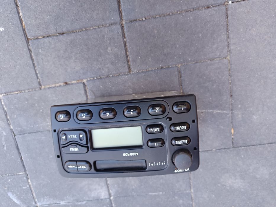 Radio casetofon Ford