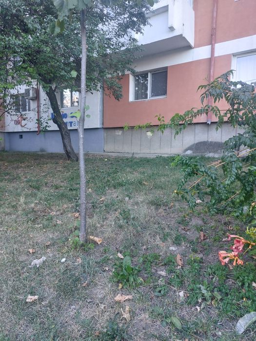 Inchiriez apartament 3 camere
