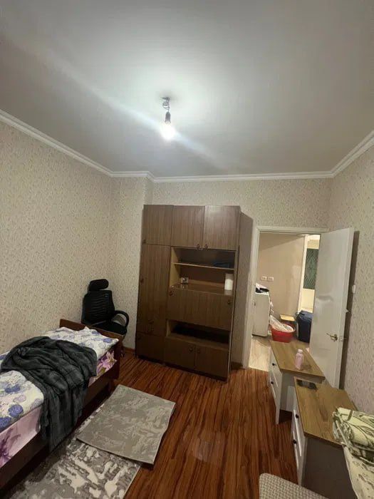 Продам 3-х комнатную квартиру Сергели 8а