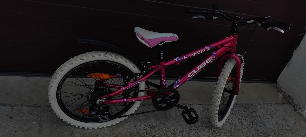 Bicicleta Cube 20" aluminiu copii