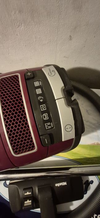Aspirator Miele S8 Parqut Special