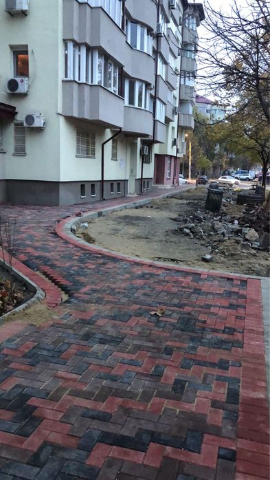 Inchiriere utilaje cu deservent, manopera pavaje/lucrări