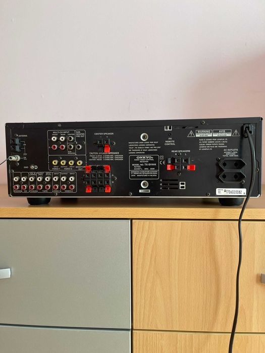 Аудиосистема – ресийвър Onkyo и CDP Kenwood
