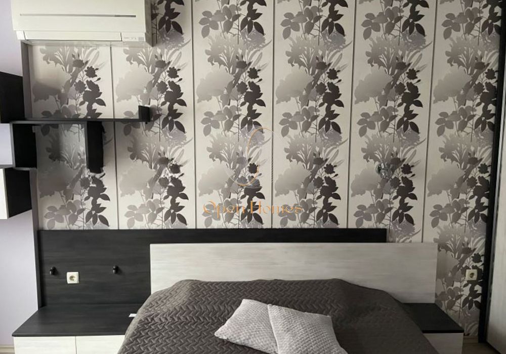 Продава се Тристаен апартамент в Пловдив, Христо Смирненски - 80 кв.м за 1963 €/кв.м - Снимка #9