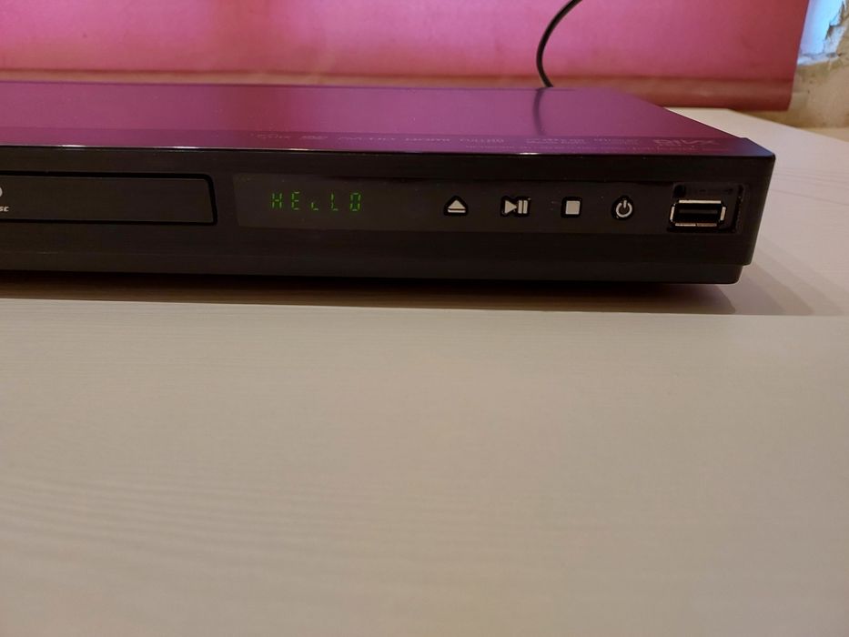Blu-ray disc/ dvd player LG. Usb, HDMI, optical out. Citiți anunțul.