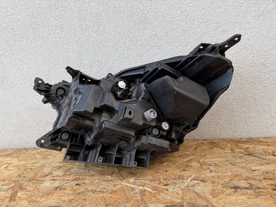 Far dreapta Suzuki SX4 S Cross 2021+ Full LED Original Europa
