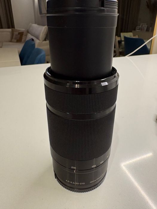 Sony E 55-210mm F4.5-6.3 OSS