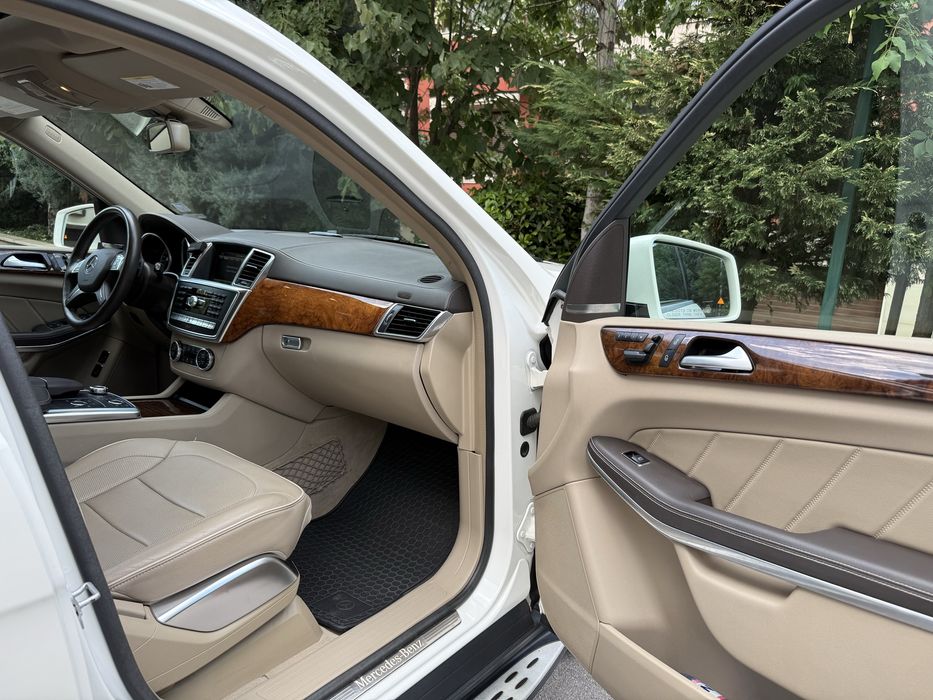 Mercedes-Benz GL 550 AMG, ПЪЛНА сервизна история, 185000 км !