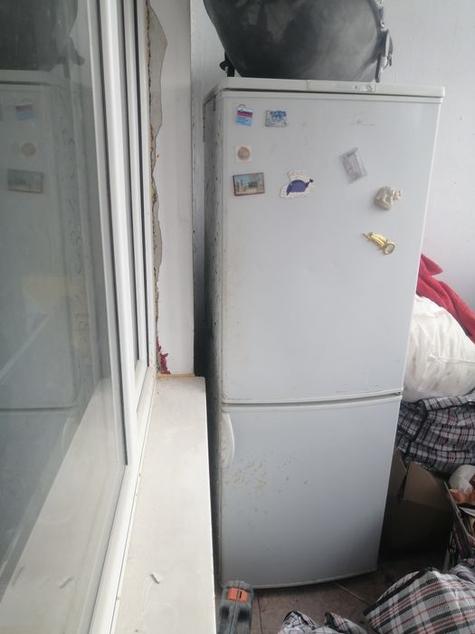 Холодильник бирюса